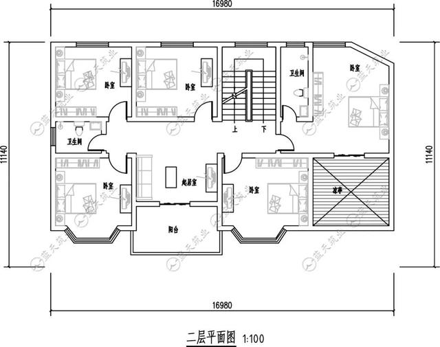 　优雅的欧式三层自建别墅，优雅的风格，时尚的设计，一排排落地玻璃窗给整个别墅增添了神秘。